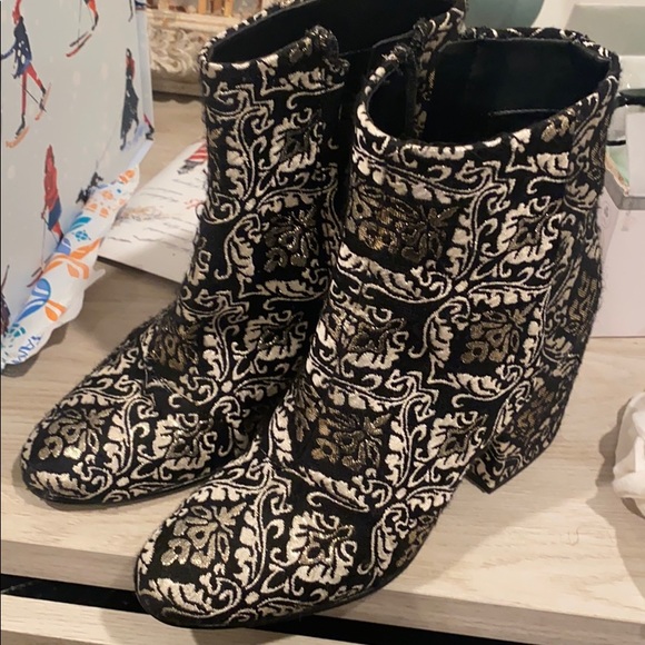 SAM EDELMAN Taye Embroidered Black Booties - Picture 8 of 8